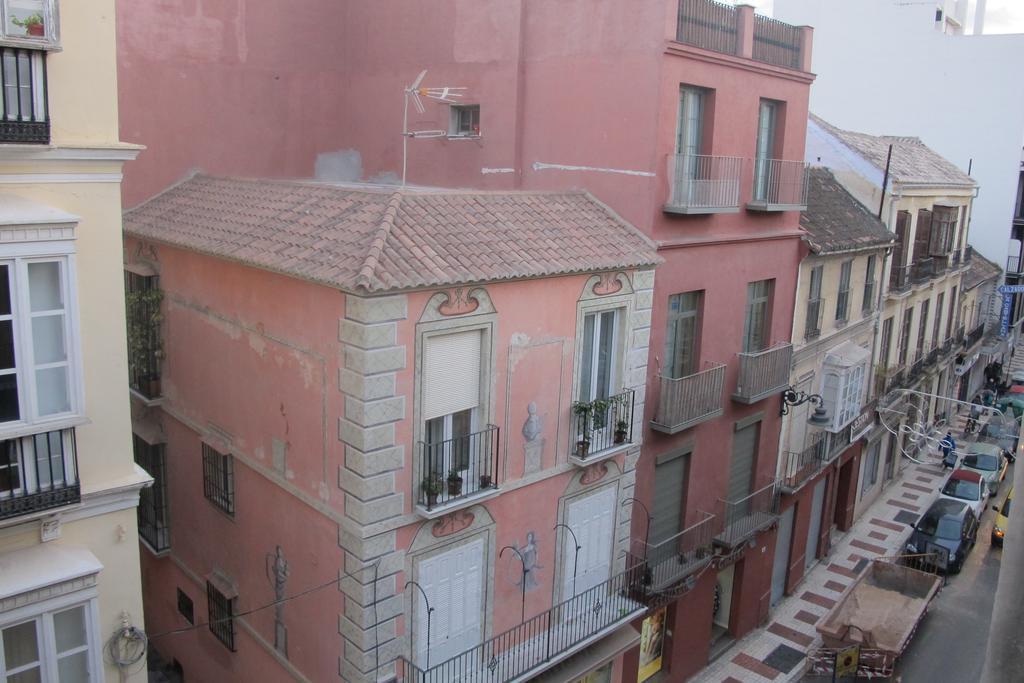 Homely Malaga Carreteria Con Piscina Exterior photo